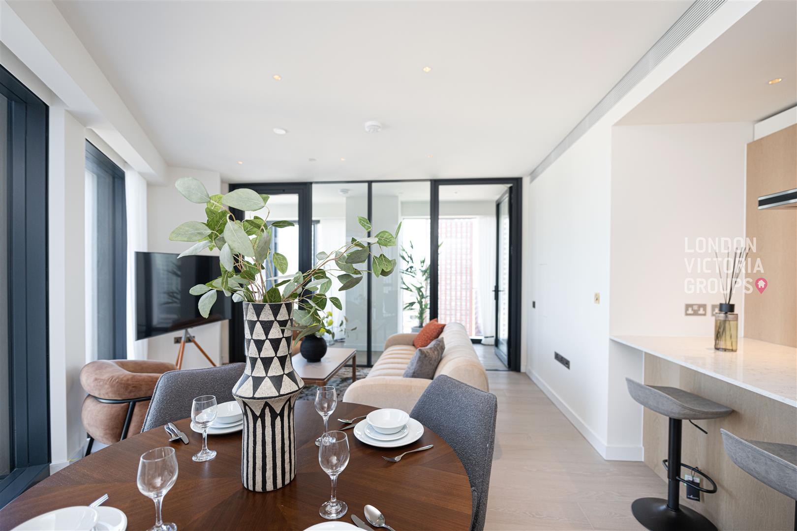 2 bed property in 1 Nine Elms Lane, London